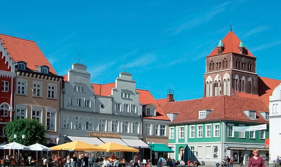 job-planung-bau-arbeit-wind-wetter-angestellten-ipo